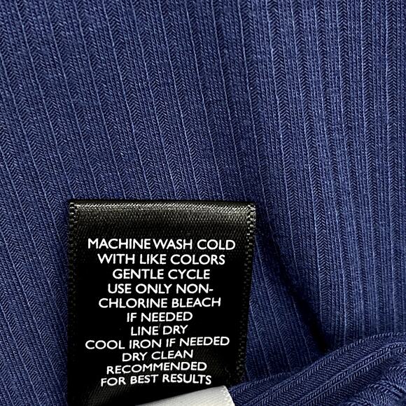 Torrid Knit Top Women's Size 4 Blue Solid Print Short Sleeve Round Neck Blouse - Picture 6 of 9